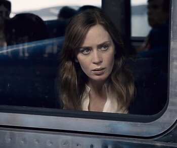 Girl on the Train | © UPI