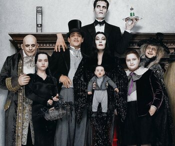 Die Addams Family in verrückter Tradition | © Paramount Pictures