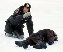 18 winterliche Thriller, die dir kalten Schauer über den Rücken jagen | © MGM